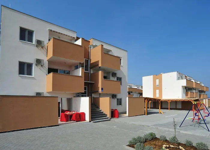 Apartman In With Swimming Pool