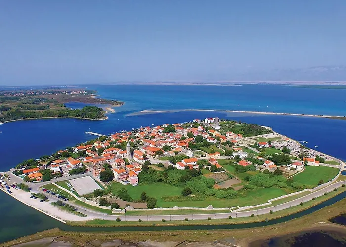 In With Swimming Pool Апартаменты *